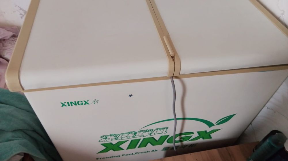 Продам швейных машину и ларь