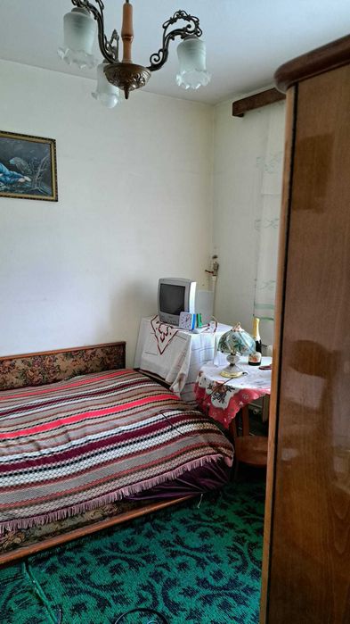 Proprietar, închiriez apartament 3 camere în zona micro 14(Aleea Paltinilor) - Exclus agenții!!!