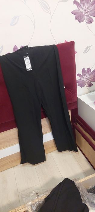 Pantaloni noi de dama