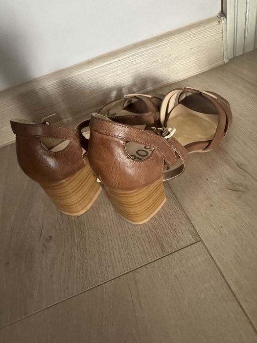 Продам женскую обувь