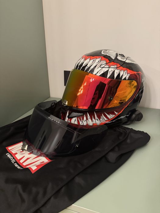 Casca HJC RPHA 11 Venom cu intercom Sena