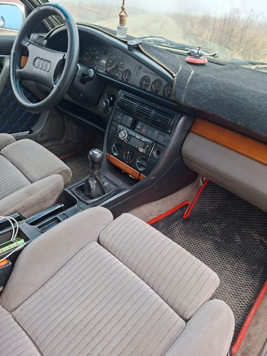 Продам Ауди 100 с4
