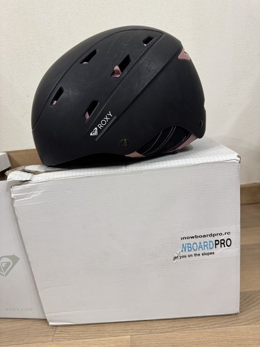 Casa de snowboard / ski noua