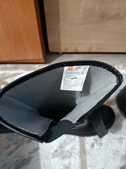 Продам рабочие сапоги летние.