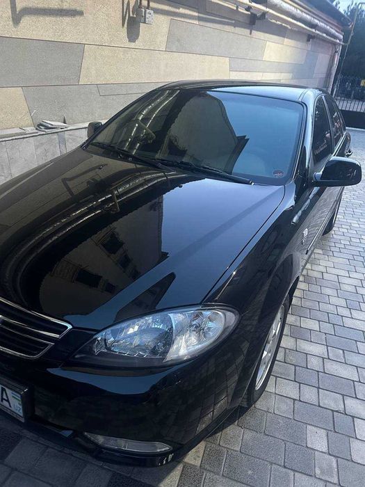 Gentra Elegant Birinchi qo'l, Lyuksiz