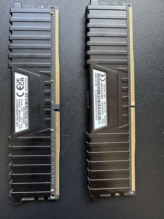 Kit RAM Corsair Vengeance LPX 16GB (2x8GB) DDR4 3000MHz CL15