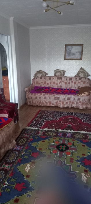 Продам квартиру  3