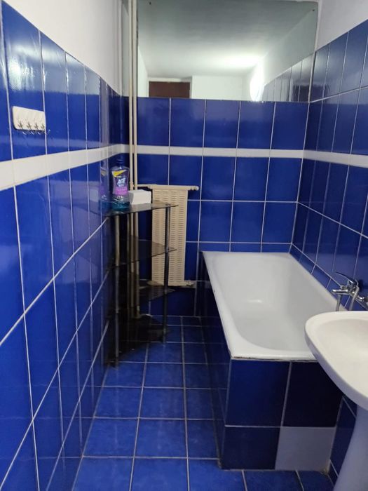 Închiriez garsoniera vis a vis de Mall Vitan