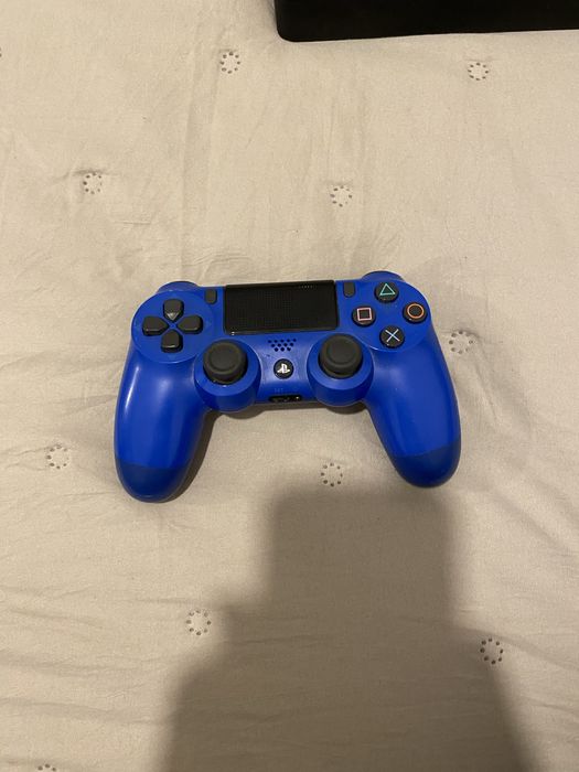 PS4 с два контролера!