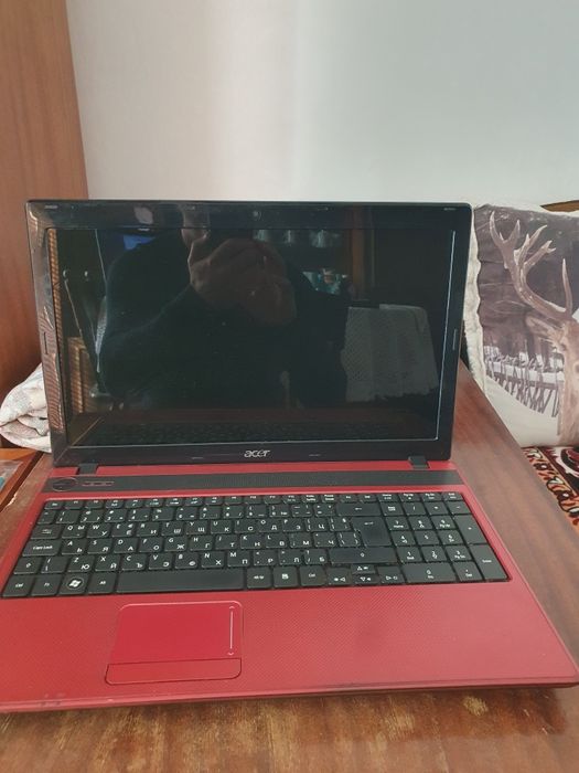 Лаптоп Aser работещ за части