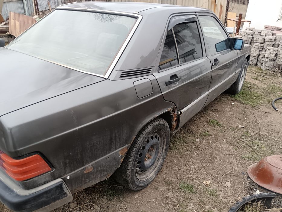 Продам Мерседес 190