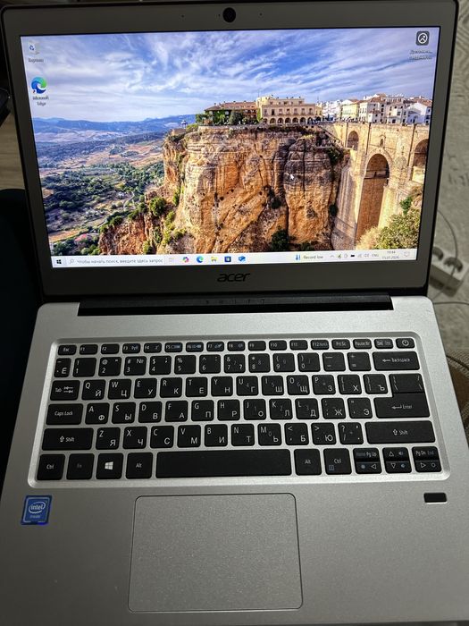 Acer Swift Sf113-31 ноутбук