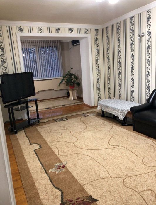 Продаётся 3х комнатная на Садык Азимова