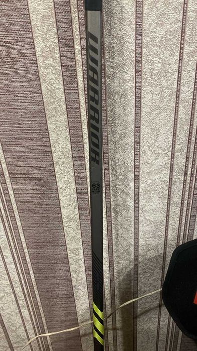 Продам клюшку срочно