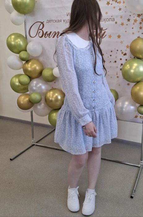 Платье 48 размер продам