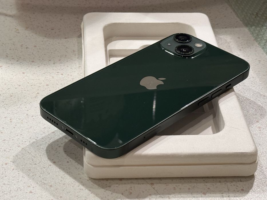 iPhone 13 128GB Green – Перфектен, 100% Батерия!