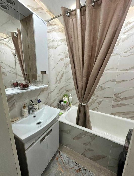 Продам 3-х комн., район ТД "Пирамида"