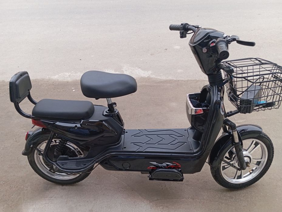 Elektron skuter sotiladi