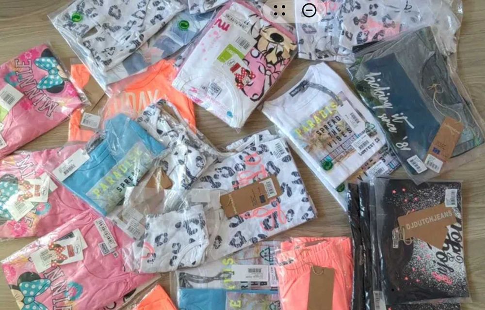 Продавам детски дрехи на едро