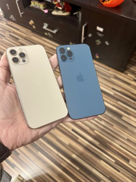 iPhone 12 PRO gri, albastru, memorie 128Gb, baterie 100%, husa, frumos