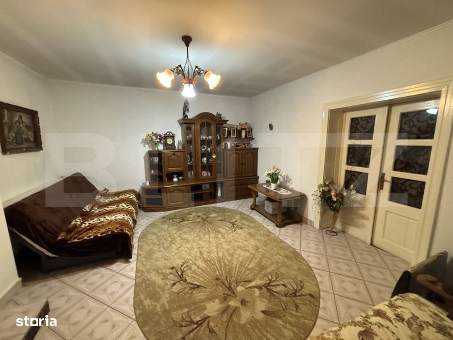 Casa de vanzare, 98 mp, zona Centru