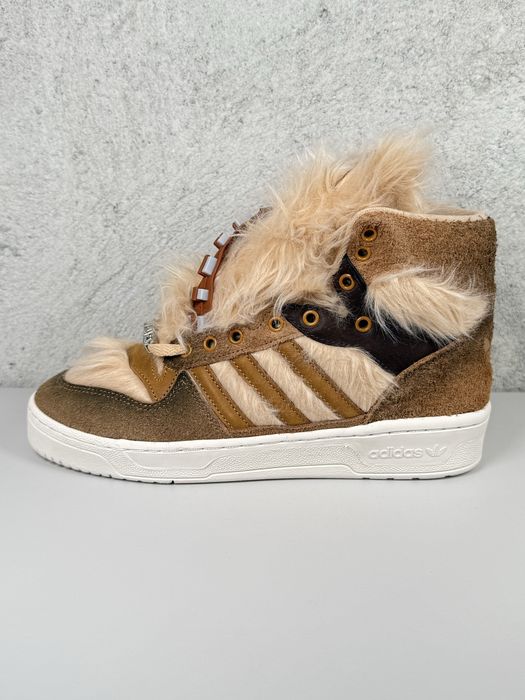 Adidas Rivalry Hi Star Wars Chewbacca