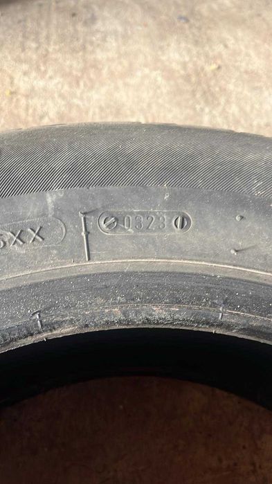 Vand 2 anvelope 185 65 R15 88h dot 0323