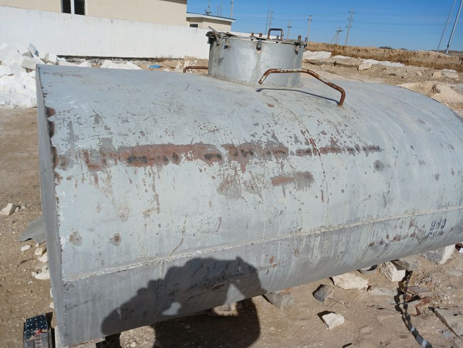 Емкасть из нержавеющей стали