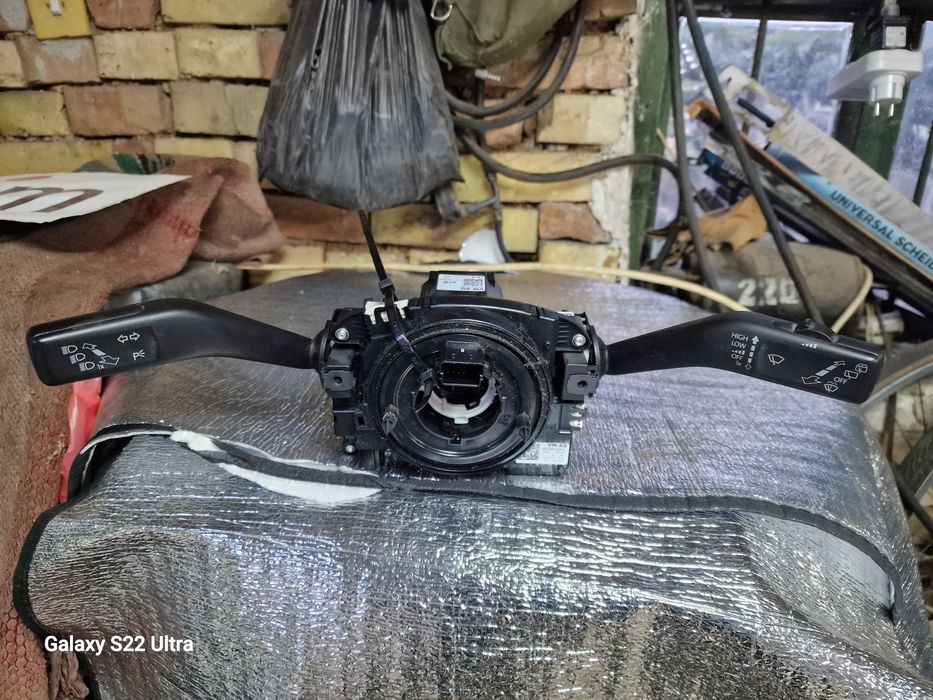 Ръчки за мигачи и чистачки за пасат  б 7 2013 год.