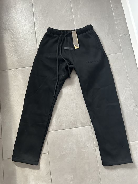 Pantaloni essential