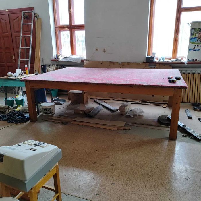 Столы деревянные, рабочие, универсальные, 3 штуки