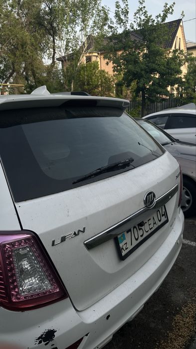 Продам машину Лифан х60