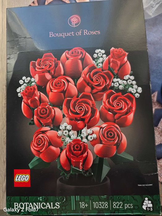 Lego roses 18+ 822pcs