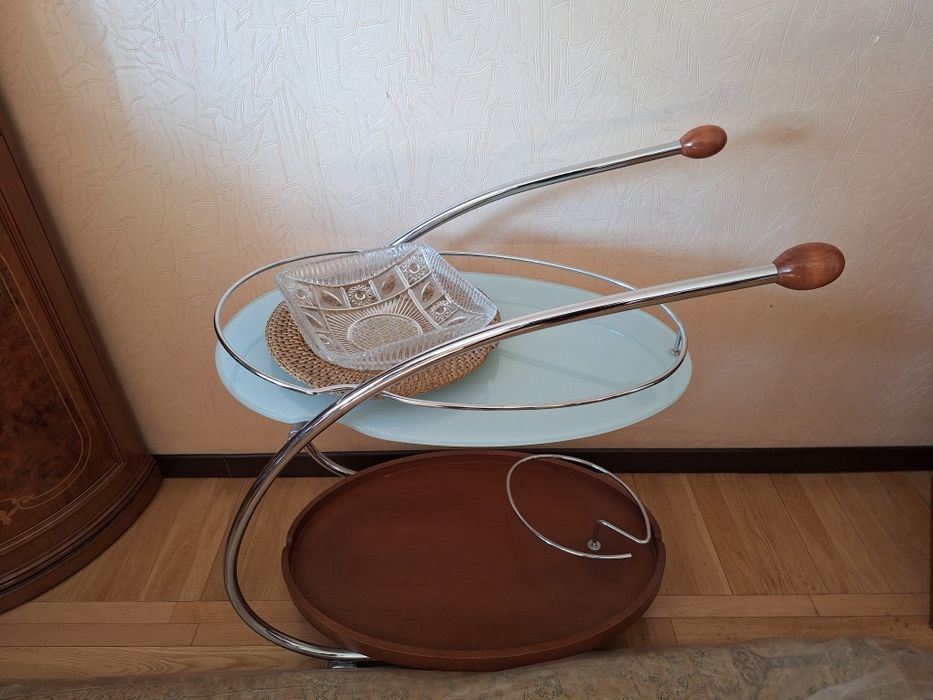 Сервировочный стол Италия