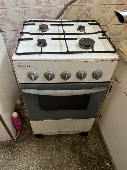 Masina de spalat Daewoo si Whilpool + aragaz