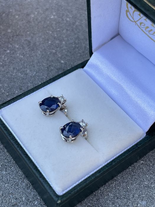 Cercei din aur cu safire ai diamante!