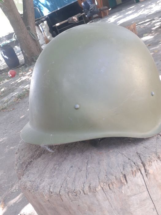Продам каску железныая