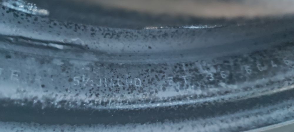 Гуми дебитца като нови на един сезон