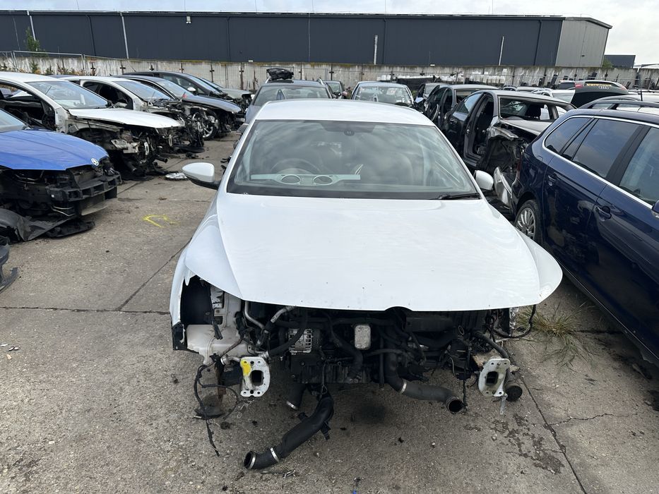 Dezmembrez wv passat cc facelift