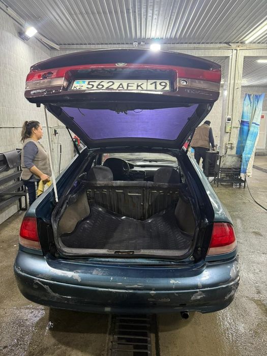 Продам mazda cronos на ходу