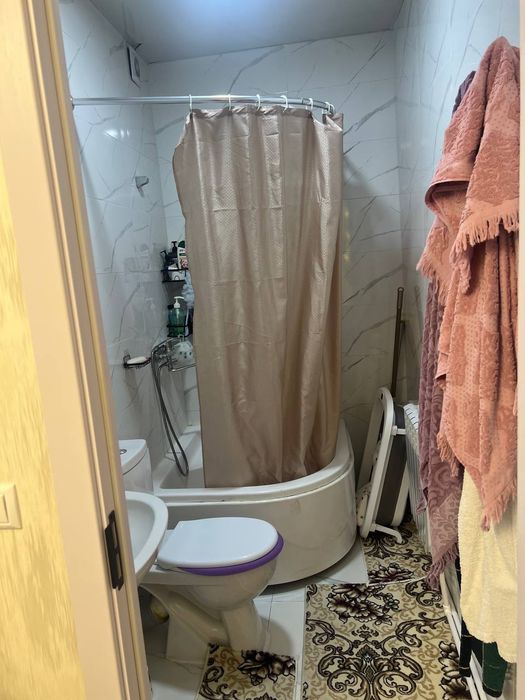 Orikzor residensda 3xona tayyor toza uy sotiladi