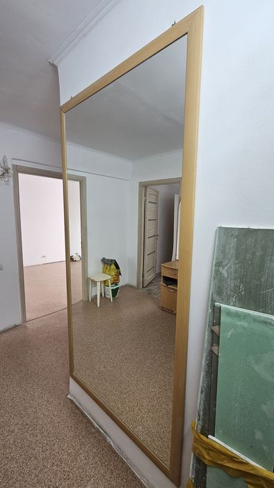 Продам зеркало для прихожей.