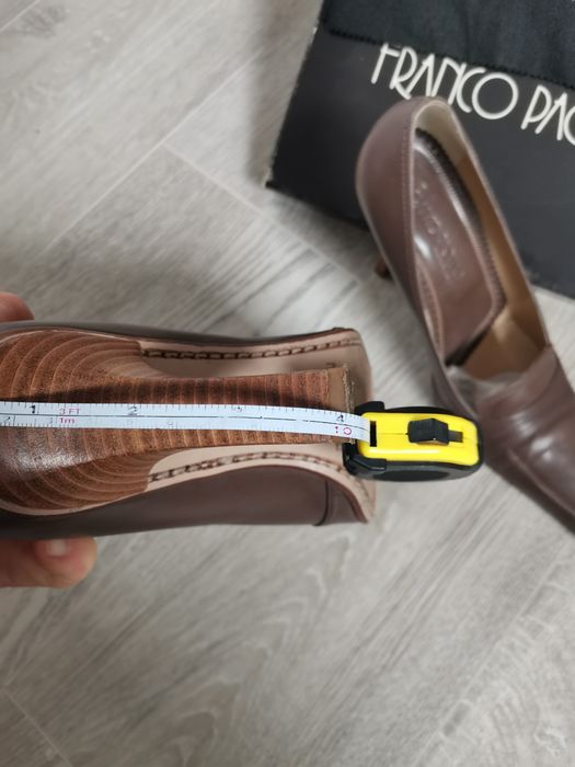 Pantofi nr 36 din piele naturala