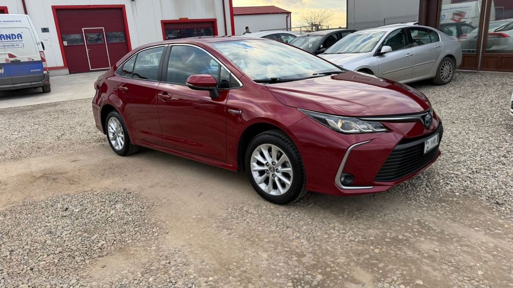 Toyota Corolla Hybrid 1.8 – Revizii reprezentanta, 106.000 km