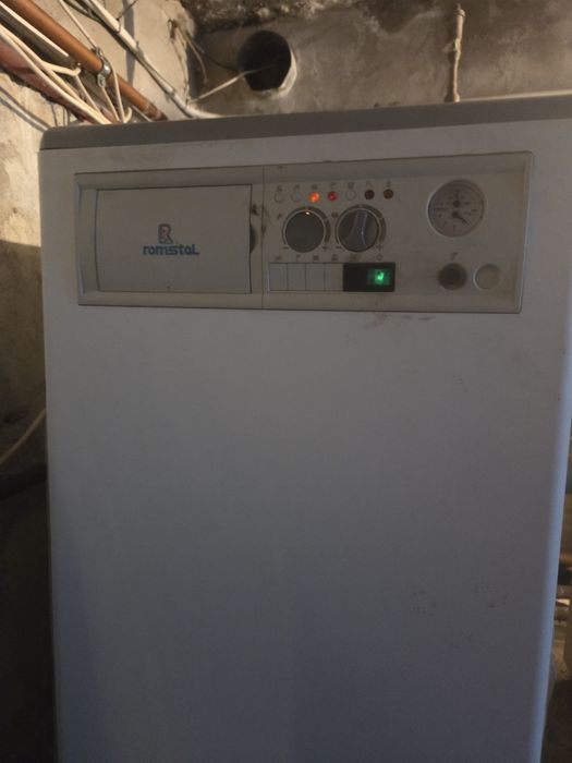 Vand centrale romstal, boiler electric si pompe functionale