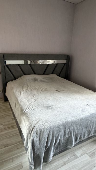 Продам спальный гарнитур
