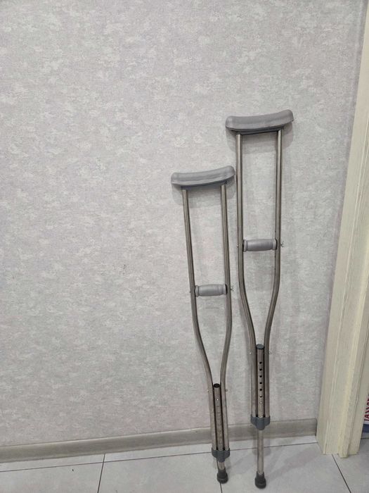 Продам костыли...