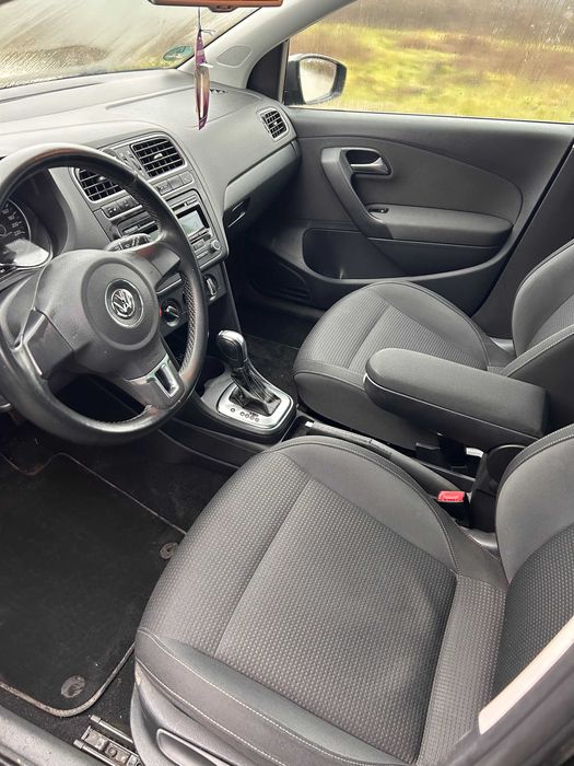 Volkswagen Polo 1.2 benzină, automată, 2011