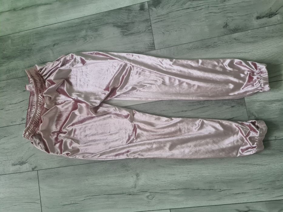 Vând haine,marimea XS-S