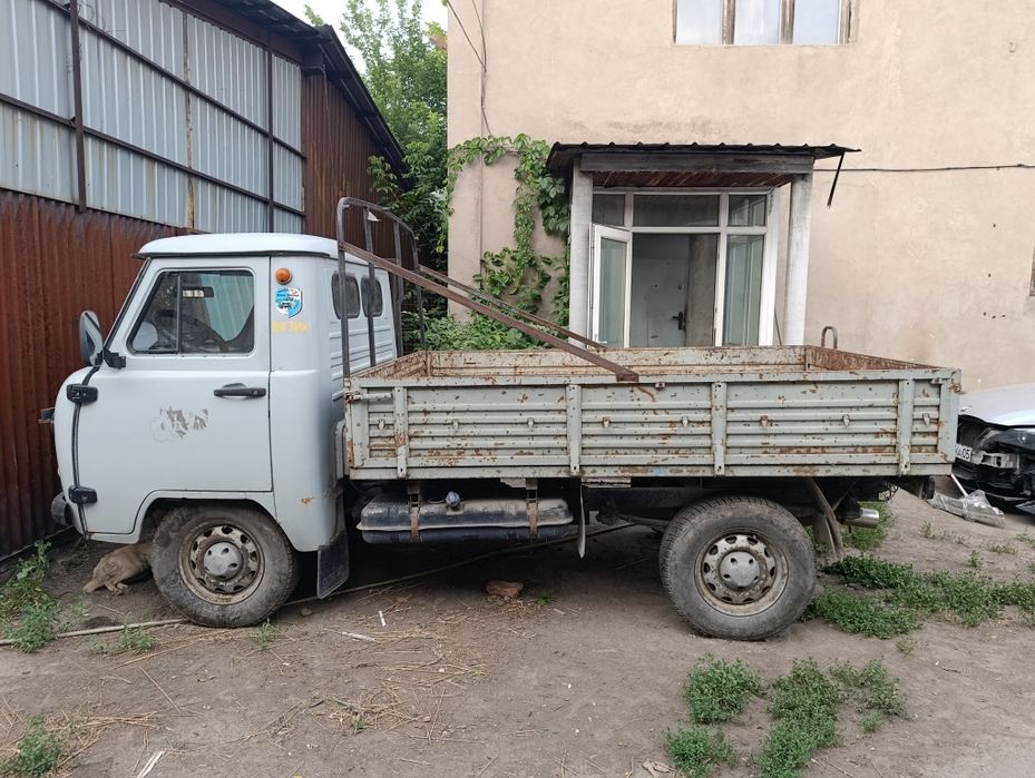 УАЗ 3303 бортовой